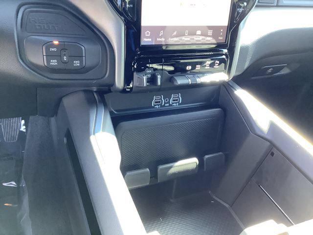 2026 Ram 2500 Big Horn Crew Cab 4x4 64 Box