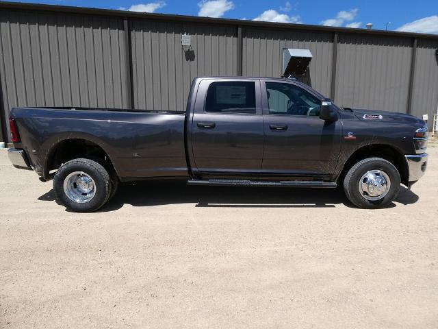 2026 RAM Ram 3500 RAM 3500 TRADESMAN CREW CAB 4X4 8 BOX