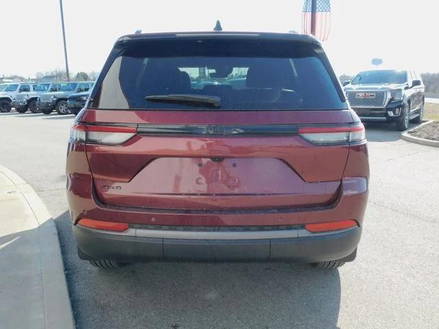 2026 Jeep Grand Cherokee Altitude 4x4