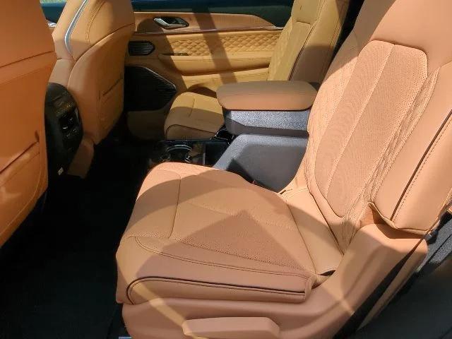 2026 Jeep Grand Cherokee Summit 4x4
