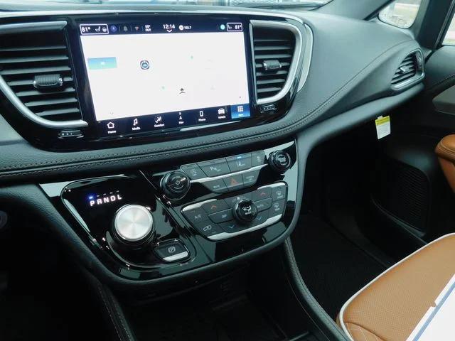 2026 Chrysler Pacifica Pinnacle AWD
