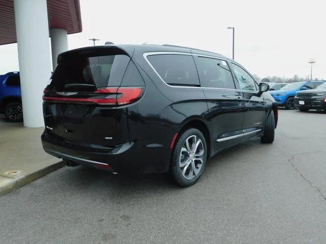 2026 Chrysler Pacifica Pinnacle AWD