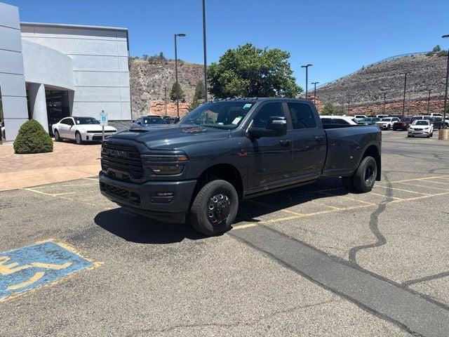 2026 RAM Ram 3500 RAM 3500 LARAMIE CREW CAB 4X4 8 BOX