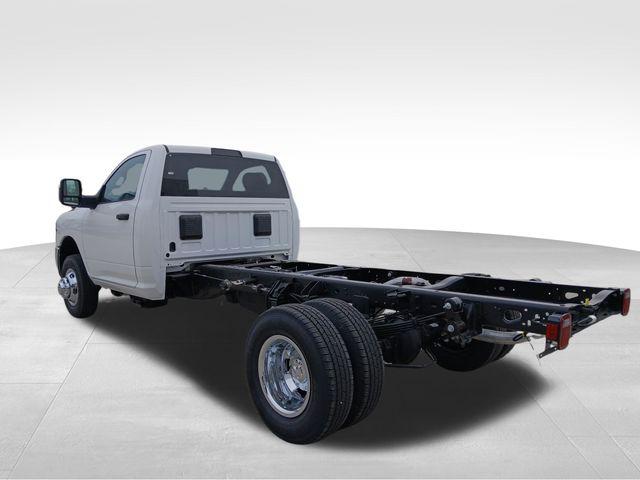 2026 RAM Ram 3500 Chassis Cab RAM 3500 TRADESMAN CHASSIS REGULAR CAB 4X4 84 CA