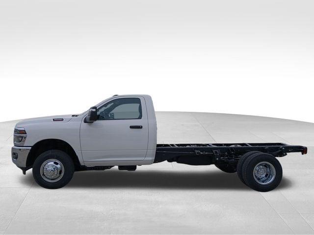 2026 RAM 3500 Chassis RAM 3500 TRADESMAN CHASSIS REGULAR CAB 4X4 84 CA