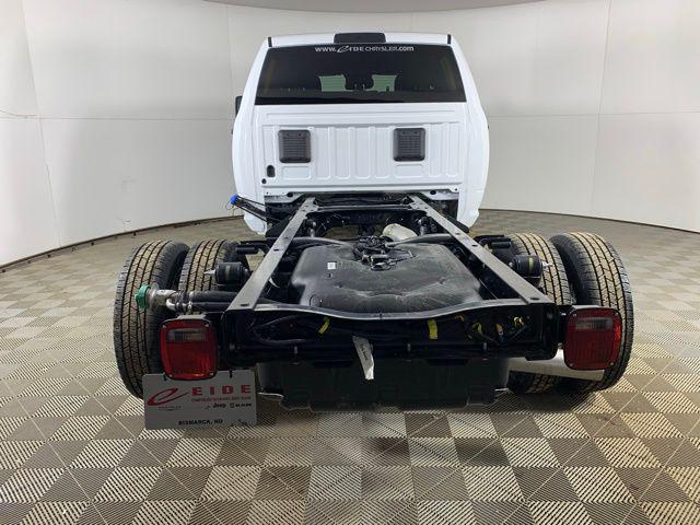2026 RAM Ram 3500 Chassis Cab RAM 3500 TRADESMAN CREW CAB CHASSIS 4X4 60 CA
