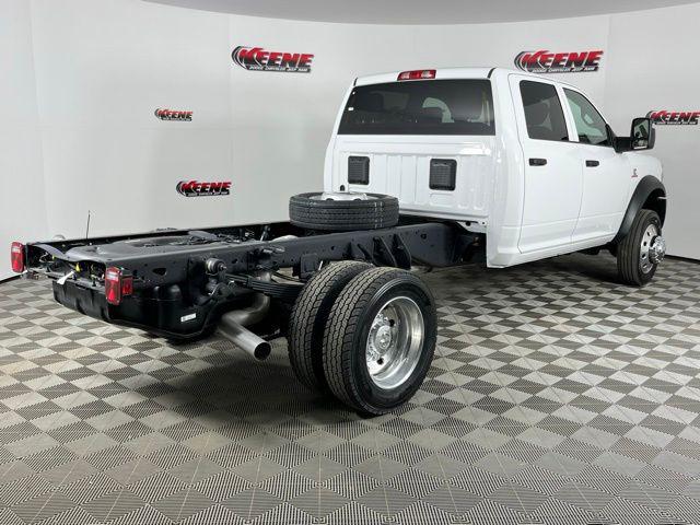 2026 RAM Ram 5500 Chassis Cab RAM 5500 TRADESMAN CHASSIS CREW CAB 4X4 60 CA