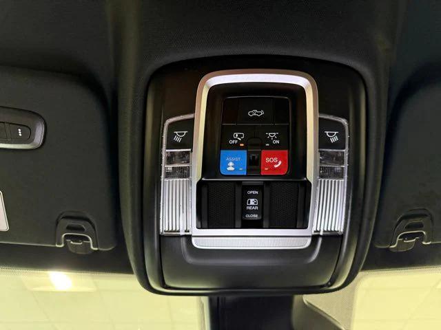 2026 Ram 1500 Laramie Crew Cab 4x4 57 Box