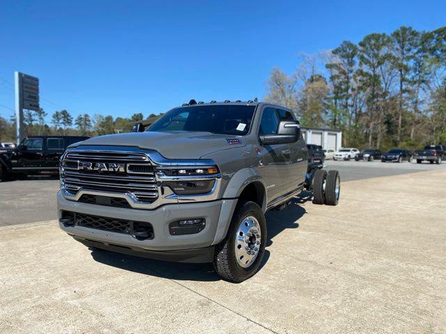 2026 RAM Ram 5500 Chassis Cab RAM 5500 BIG HORN CHASSIS CREW CAB 4X4 84 CA