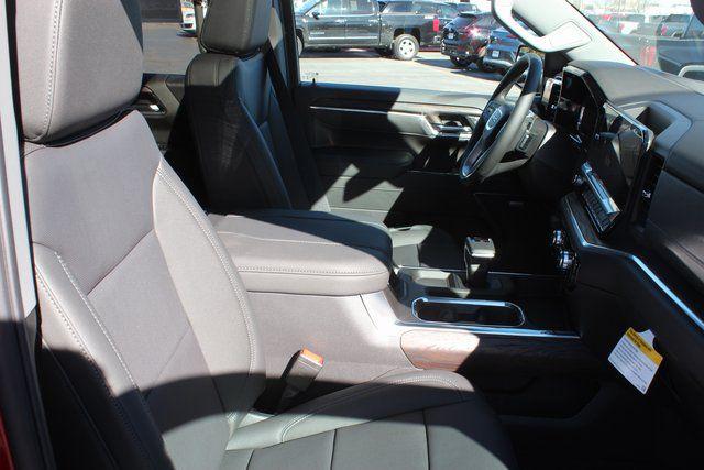 2026 GMC Sierra 1500 Crew Cab, Short Bed, SLT, 4WD