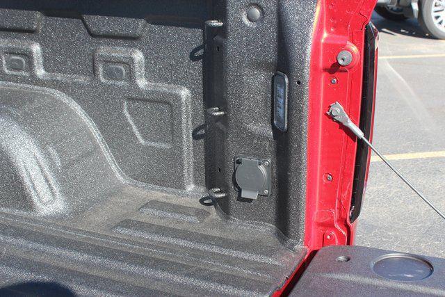 2026 GMC Sierra 1500 Crew Cab, Short Bed, SLT, 4WD