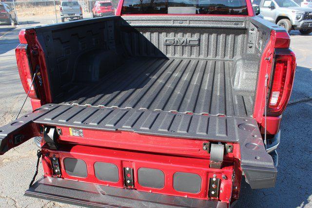 2026 GMC Sierra 1500 Crew Cab, Short Bed, SLT, 4WD