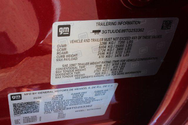 2026 GMC Sierra 1500 Crew Cab, Short Bed, SLT, 4WD