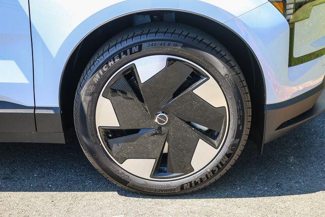2026 Volvo EX30 Plus Twin Motor Performance, Fully electric