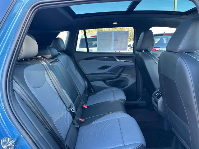 2025 Volkswagen Tiguan 2.0T SE R-Line Black