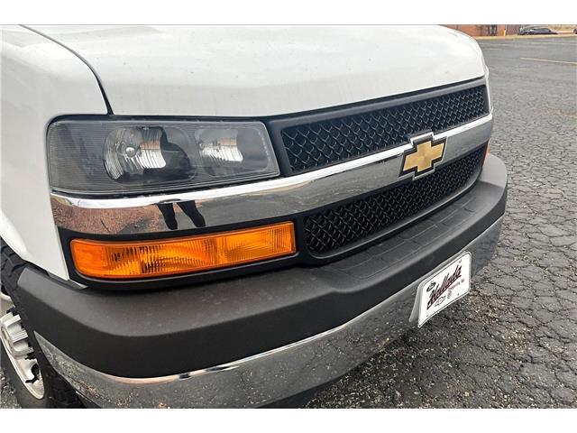 2023 Chevrolet Express Cutaway Work Van