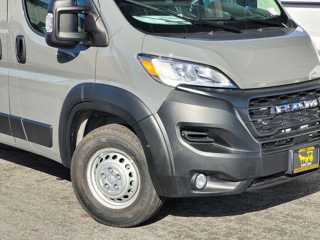 2026 Ram ProMaster 2500 Cargo Van Tradesman Low Roof 136" WB w/Pass Seat