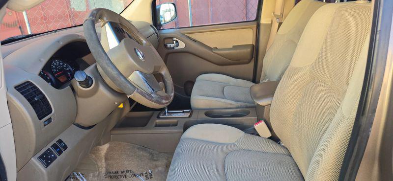 2005 Nissan Frontier LE