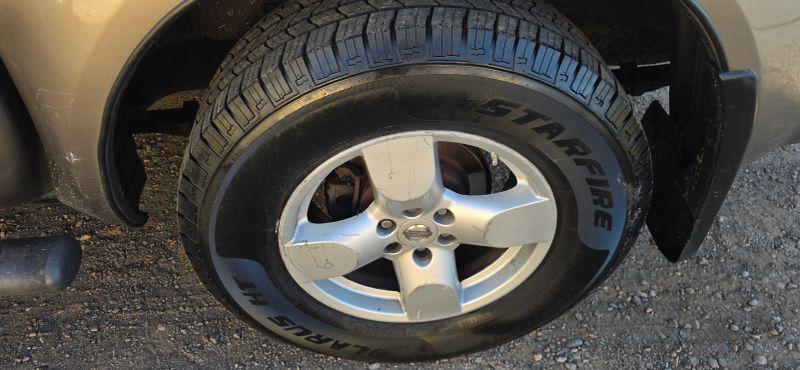 2005 Nissan Frontier LE