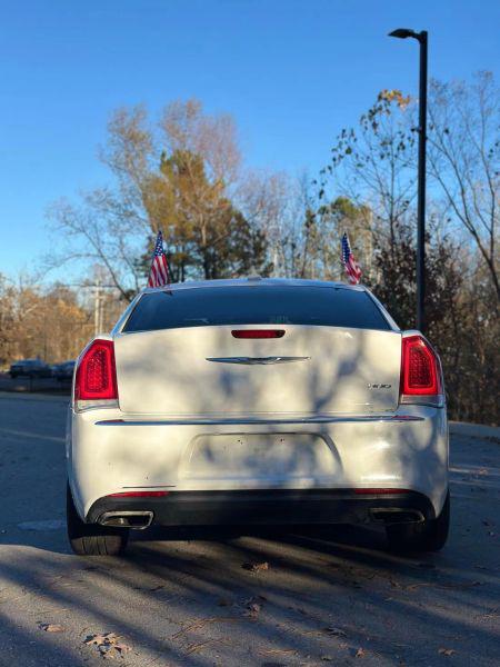 2015 Chrysler 300 Limited