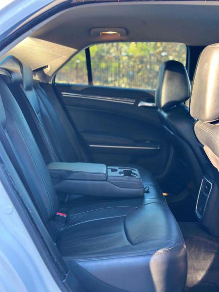 2015 Chrysler 300 Limited