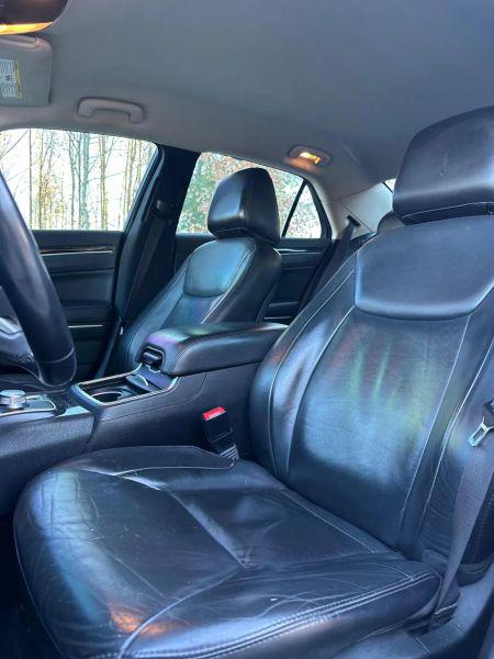 2015 Chrysler 300 Limited
