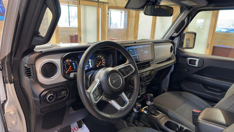 2024 Jeep Wrangler 4-Door Sahara