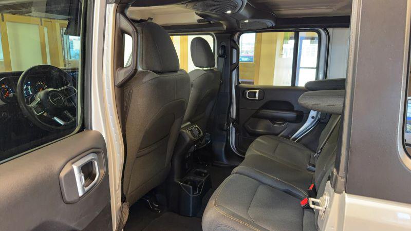 2024 Jeep Wrangler 4-Door Sahara