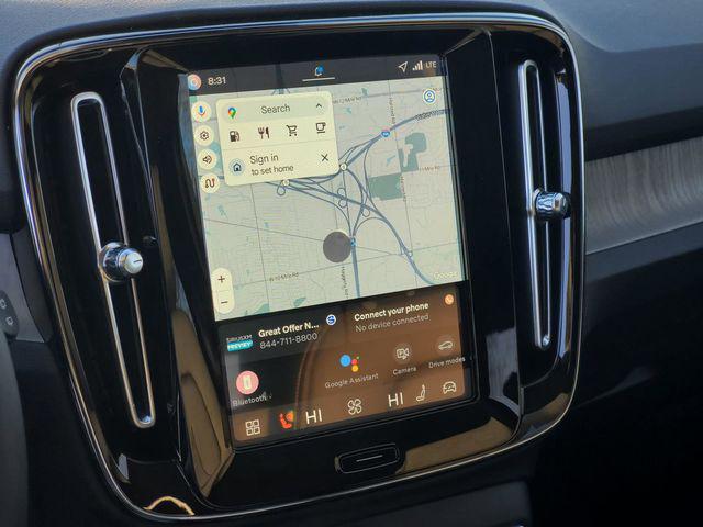 2026 Volvo XC40 Plus, B5 AWD Gas (mild hybrid), Dark