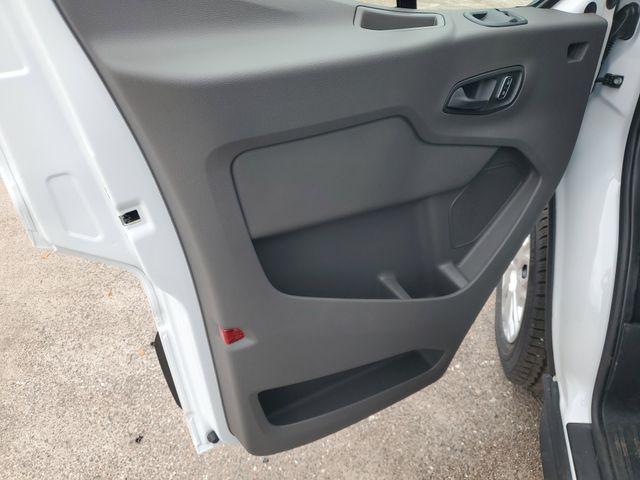 2026 Ford Transit Cutaway Base