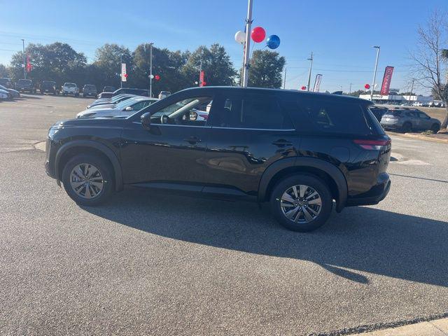 2026 Nissan Pathfinder S