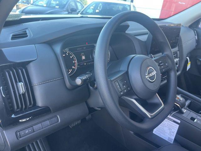 2026 Nissan Pathfinder S