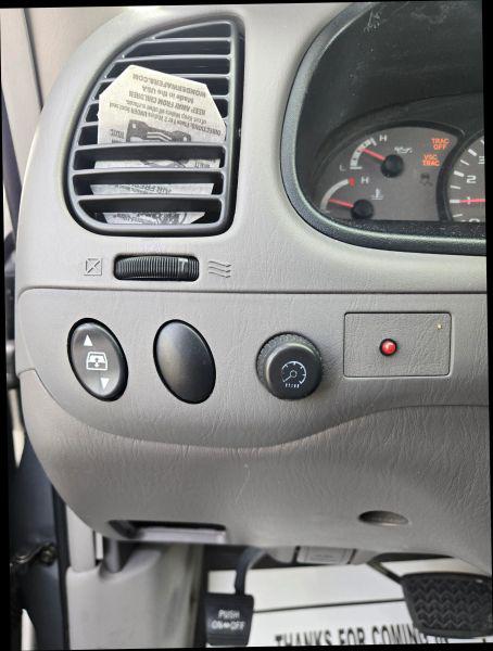 2003 Toyota Sequoia SR5 V8