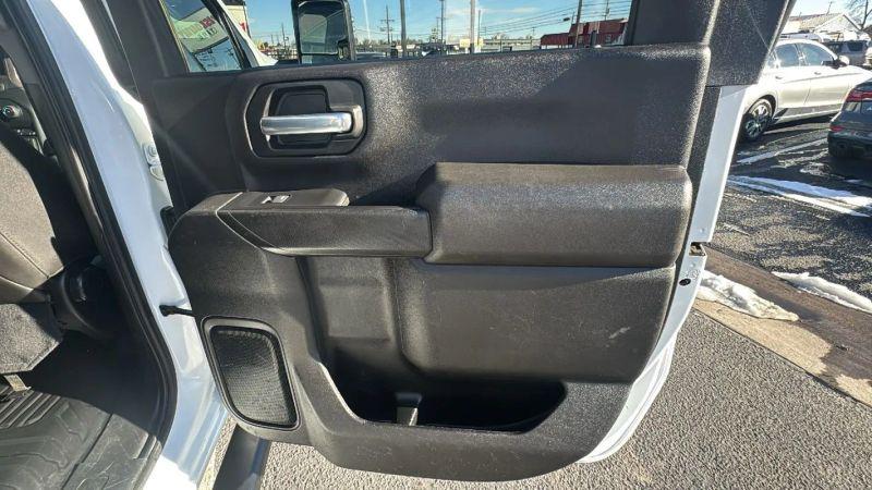 2023 Chevrolet Silverado 2500HD 4WD Crew Cab Standard Bed WT