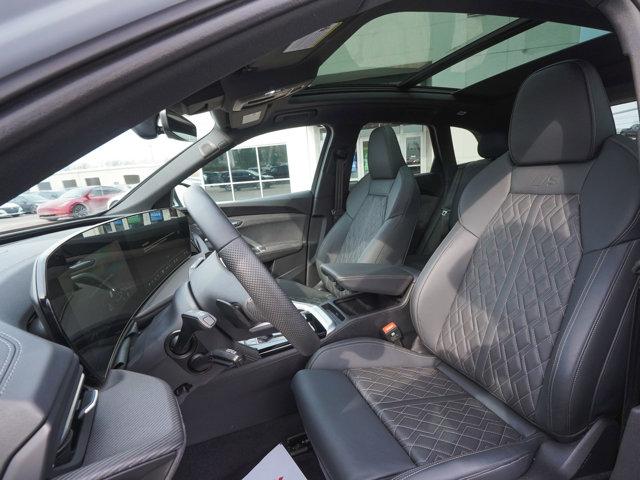 2025 Audi SQ5 Premium Plus TFSI quattro S tronic