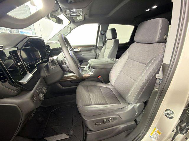 2026 Chevrolet Silverado 1500 4WD Crew Cab Standard Bed RST