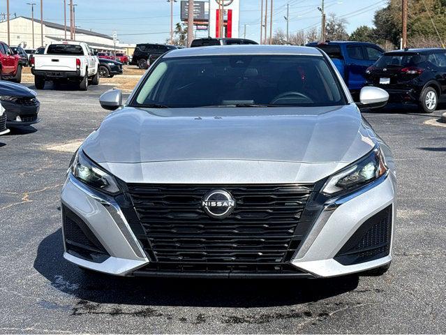 2023 Nissan Altima SV FWD