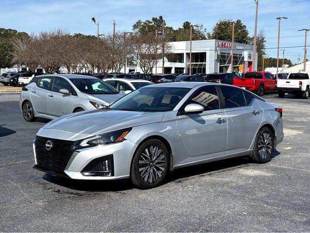 2023 Nissan Altima SV FWD