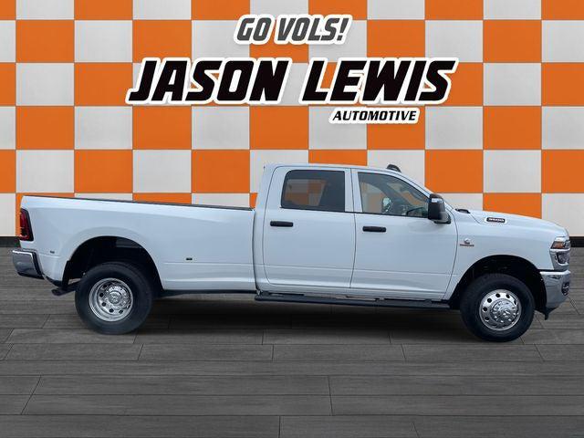 2026 RAM Ram 3500 RAM 3500 TRADESMAN CREW CAB 4X4 8 BOX