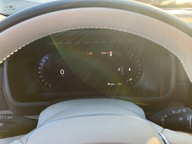 2026 Volvo XC90 Ultra Dark Theme, B6 AWD Gas (mild hybrid), Gasoline, 6 Seats