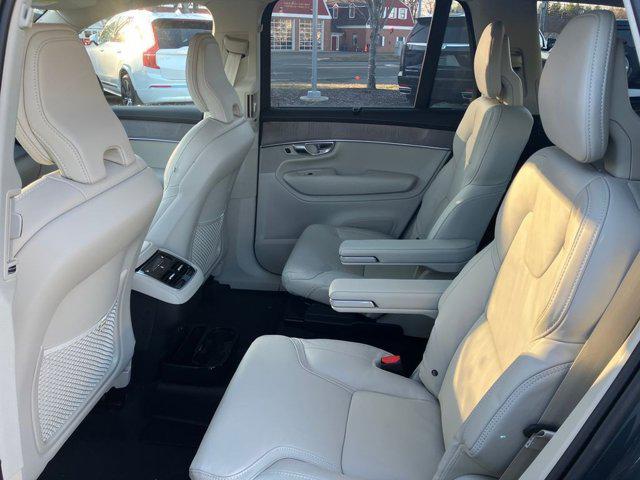 2026 Volvo XC90 Ultra Dark Theme, B6 AWD Gas (mild hybrid), Gasoline, 6 Seats