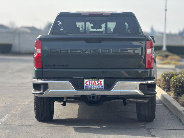 2026 Chevrolet Silverado 1500 4WD Crew Cab Standard Bed LT