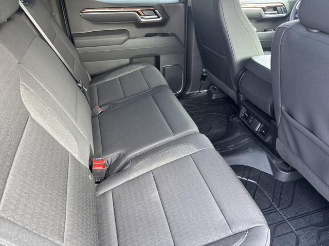 2026 Chevrolet Silverado 1500 4WD Crew Cab Standard Bed LT