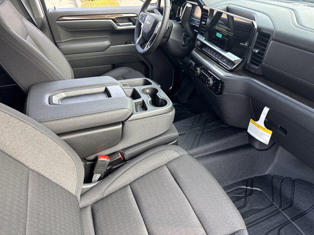 2026 Chevrolet Silverado 1500 4WD Crew Cab Standard Bed LT