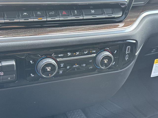 2026 Chevrolet Silverado 1500 4WD Crew Cab Standard Bed LT