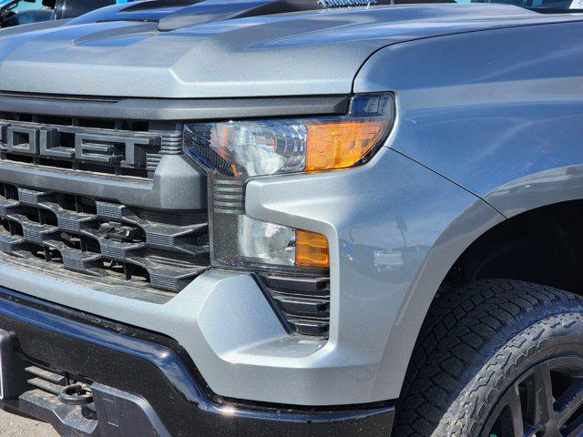 2026 Chevrolet Silverado 1500 4WD Crew Cab Short Bed Custom Trail Boss