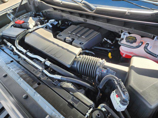 2026 Chevrolet Silverado 1500 4WD Crew Cab Short Bed Custom Trail Boss
