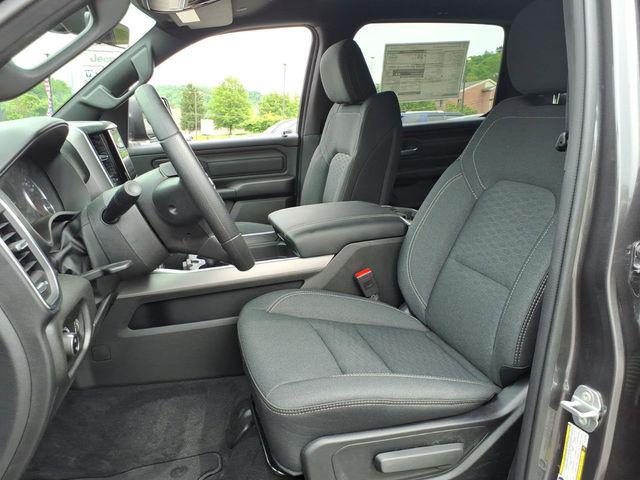 2026 Ram 1500 Express Crew Cab 4x4 5'7" Box