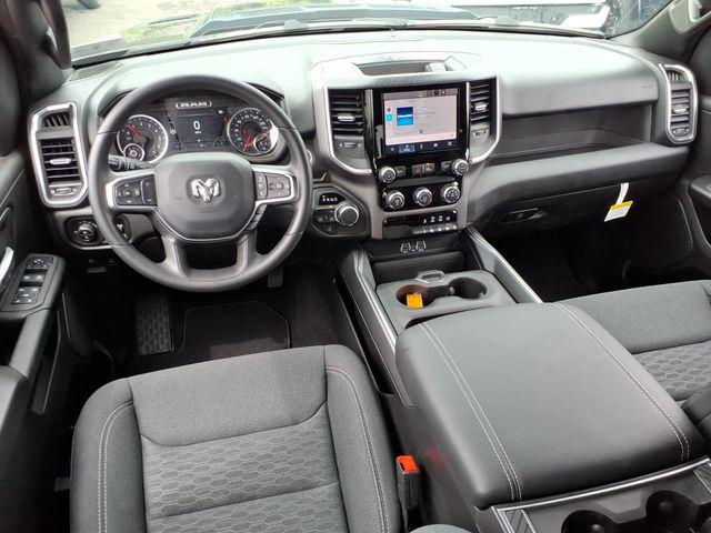 2026 Ram 1500 Express Crew Cab 4x4 5'7" Box