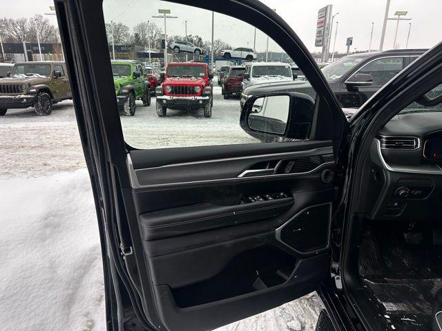 2026 Jeep Grand Wagoneer Limited Altitude 4x4